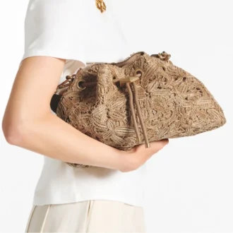Cinch Medium Natural Flower Woven Raffia Shoulder Bag